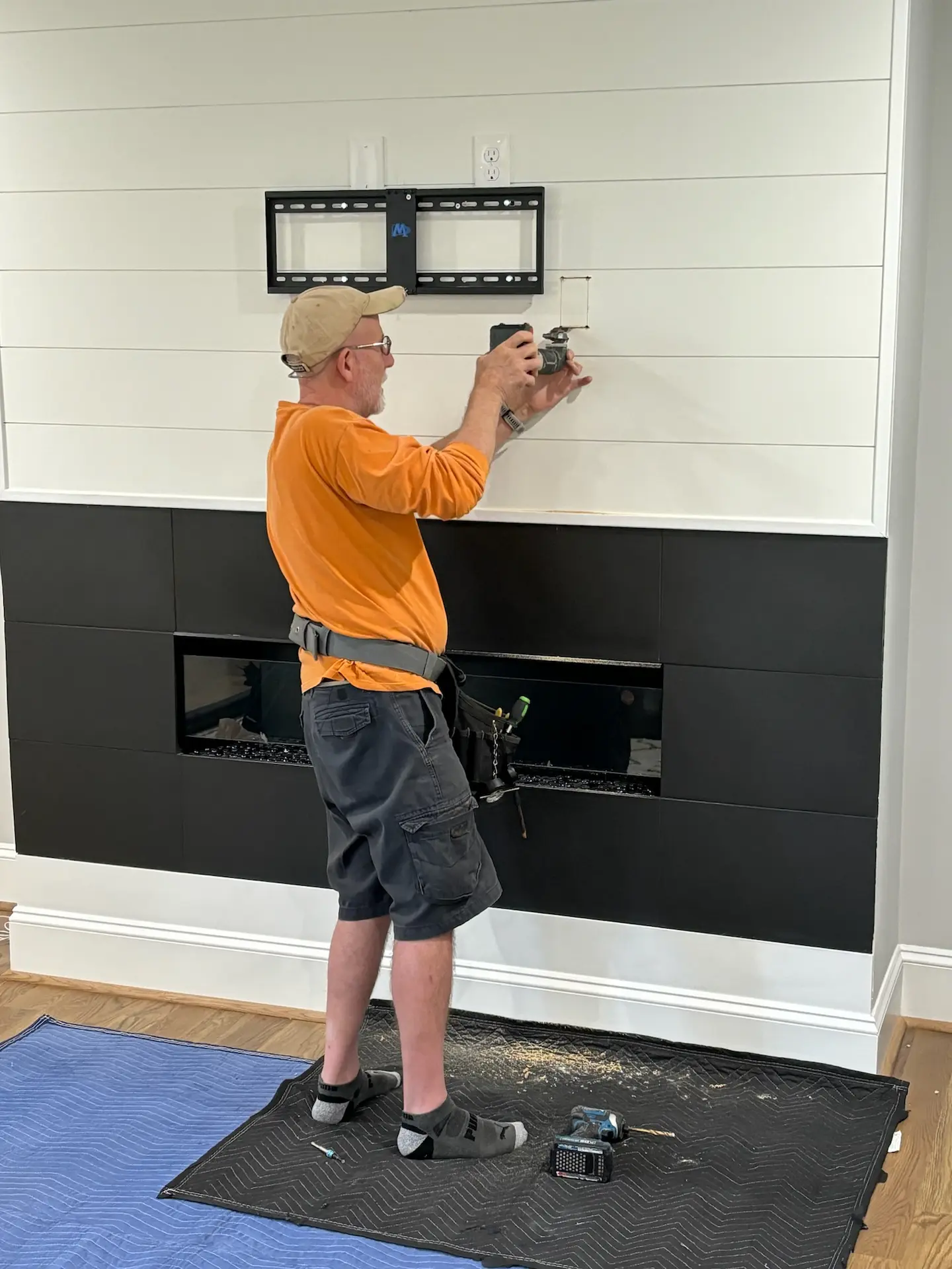 👉 Get Our Professional TV Mounting Services in Union County NC and surrounding areas Professional TV mounting services Union County NC by South Charlotte Services retired builder John Clay