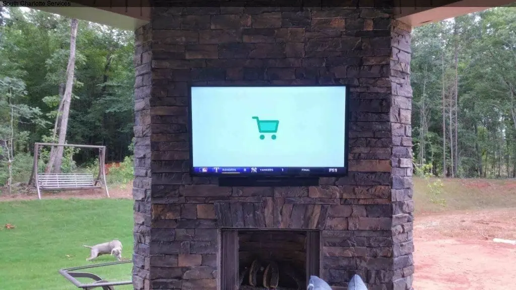 Outdoor TV mounting installation near Cotswold Charlotte NC